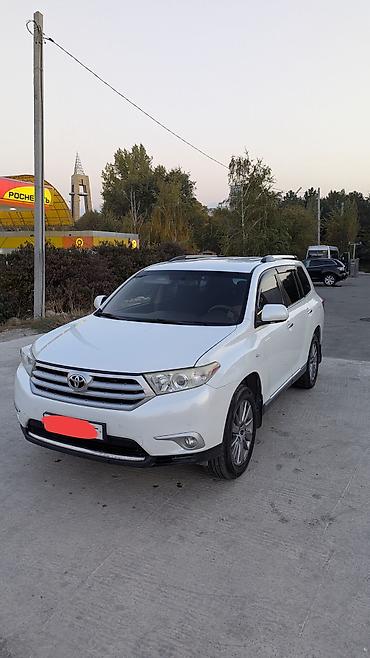 hongqi hs3: Toyota Highlander: 2013 г., 3.5 л, Автомат, Бензин, Кроссовер — 2