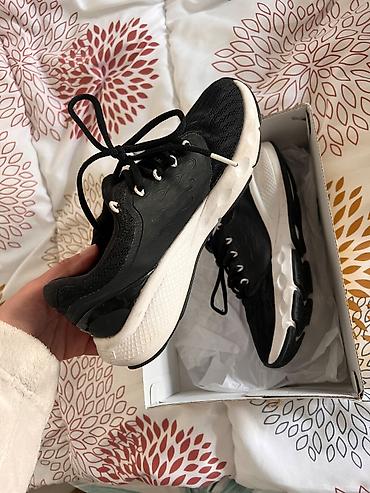 24 akcija: Under Armour patike, jednom nošene nažalost male su mi zato prodajem — 3