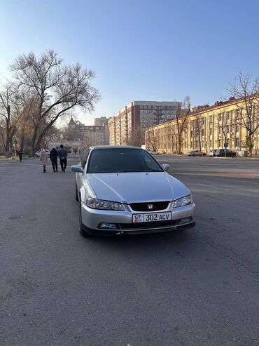 Honda: Honda Accord: 2001 г., 1.8 л, Автомат, Бензин, Седан