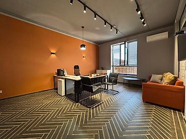 Продажа офисов: Продажа офисов 360 м², С ремонтом, С мебелью, Административное здание, 1 этаж — 7