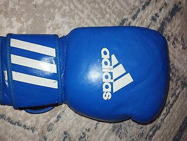 Əlcəklər: Adidas boks əlcəyi az istifadə olunub endirim var Razmer:12 OZ 75 e — 2