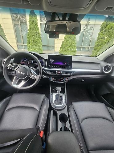byd e6: Kia K3: 2022 г., 1.6 л, Бензин — 10