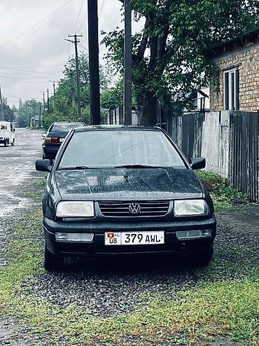 devo matiz: Volkswagen Vento: 1994 г., 1.6 л, Механика, Бензин, Седан — 5