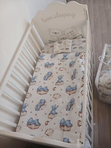 bunk bed: Детская кроватка с комплектом постельных принадлежностей - — 1