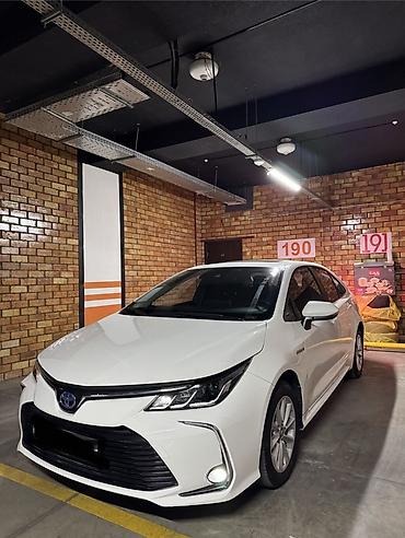 changan cs35 plus: Toyota Corolla: 2021 г., 1.8 л, Гибрид, Седан — 3