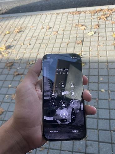 apple iphone 14: IPhone 14 Pro, Qızılı, Face ID — 3