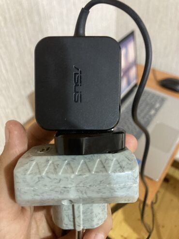 ASUS: Salam notebook asus 1tb yaddaş var təzə alınıb 9-10 ay olar nağd — 4