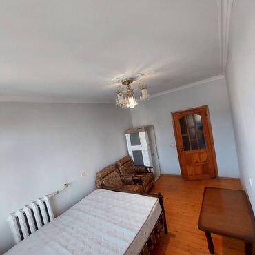 Uzunmüddətli kirayə mənzillər: Suraxanı dairəsinə yaxın,5 mərtəbənin,4-cü mərtəbəsində,3 — 5