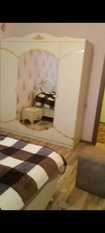 Uzunmüddətli kirayə mənzillər: Nərmanov metrosun bir adimliqi.Təbriz küç .Uşaq Stomoloqiya mərkəzi — 5