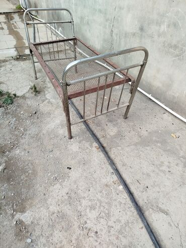 Ütüləmə lövhələri: Təknəfərlik çarpayı, Bazasız, Matrassız, Siyirməsiz