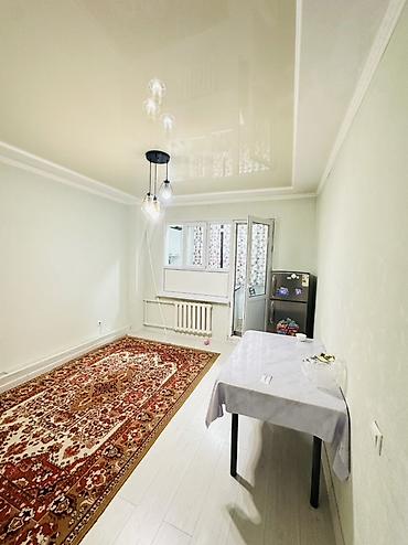 Продажа комнат: Просторная комната с балконом в классическом стиле. - Площадь комнаты — 9
