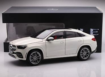 Коллекционная модель автомобиля 1:18 .(Mercedes Diler) Mercedes-Benz lalafo.az -da Коллекционная модель автомобиля 1:18 .(Mercedes Diler) Mercedes-Benz