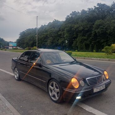 Mercedes-Benz: Mercedes-Benz 320: 3.2 l | 2001 il — 13