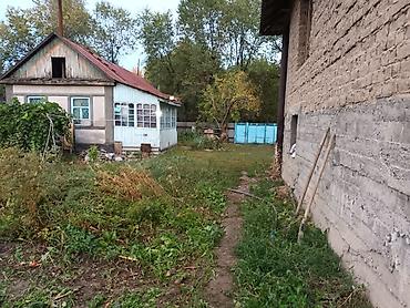 продам дом киргизия 1: Продаётся в одном 30 сотх участке два дома, большой дом 13×13 — 5