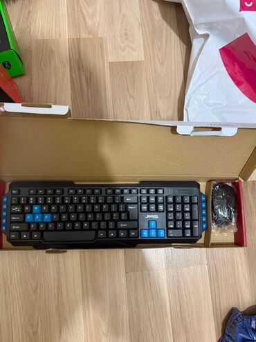 Noutbuklar üçün adapterlər: JEDEL WS880 — Simsiz Klaviatura və Siçan Dəsti Xüsusiyyətlər: - Rəng