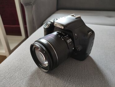 фотоаппарат canon powershot sx410 is: CANON 550d yaxşı vəziyyətdədir. İşləməkdə problemi yoxdur. Adaptor və