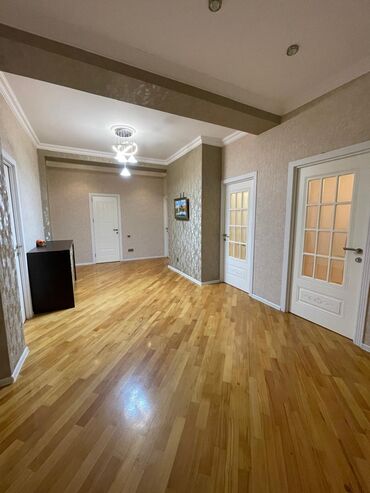 Mənzil kirayələyirəm: 3 otaqlı, 135 kv. m — 3