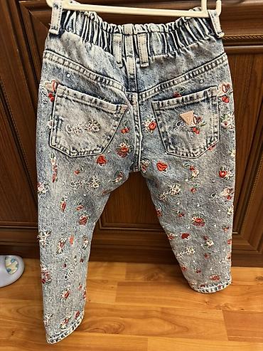 Cinslər və şalvarlar: GUESS qız uşağı üçün cins şalvar - Model: GUESS Kids, daş yuyulma — 5