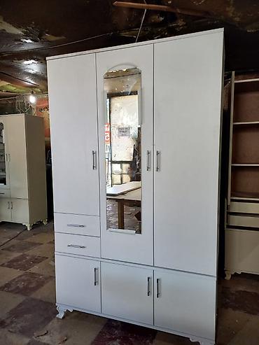 lovhe: Güzgülü 3 qapılı paltar şkafı - Model: 3qapılı, orta hissədə tam boy — 8