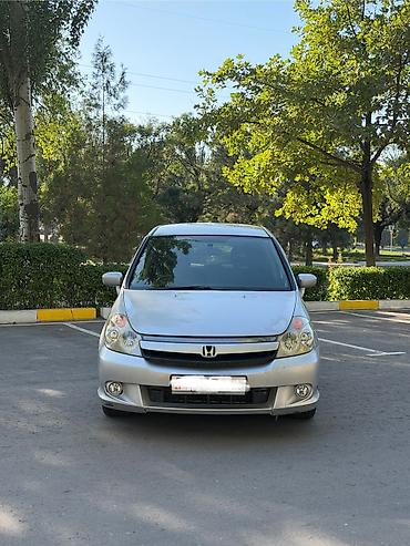 вмятина: Honda Stream: 2004 г., 2 л, Автомат, Бензин, Минивэн — 1
