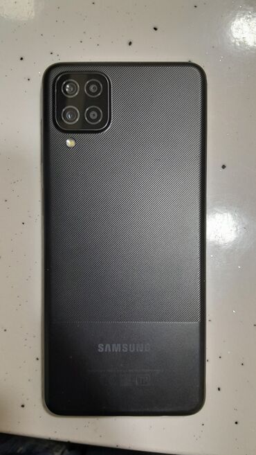 Digər mobil telefonlar: Samsung Galaxy A10, 32 GB, rəng - Qara, İki sim kartlı