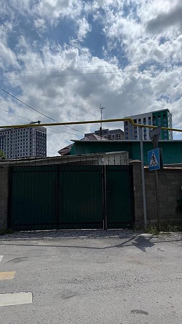красный васток: *Продается полдома в районе Восток-5!* 📍 Отличная локация — первая — 4