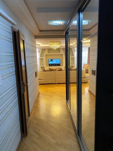 Uzunmüddətli kirayə mənzillər: 3 otaqlı mənzil kirayə verilir. Tibb Universitetindən 15 dəqiqə -da lalafo.az — 4 Uzunmüddətli kirayə mənzillər: 3 otaqlı mənzil kirayə verilir. Tibb Universitetindən 15 dəqiqə — 4