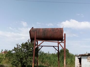 Baklar və çənlər: Bak, Metal, 3500 l l, İşlənmiş