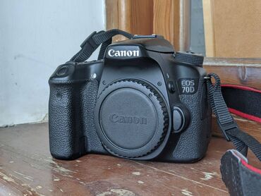 fotoaparat satışı: Fotoaparat "Canon EOS 70D body" Normal veziyetdedi. Hec bir problemi