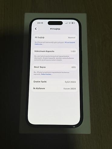 15 pro titanium: IPhone 16, 256 GB, Qara, Face ID — 10