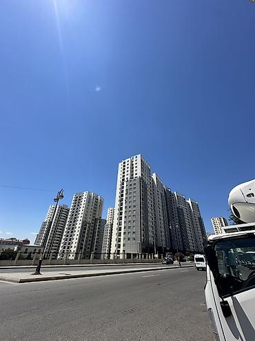Mənzillər: Əhmədli, 3 otaqlı, Yeni tikili, m. Həzi Aslanov, 100 kv. m — 1