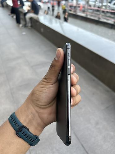 Apple iPhone: IPhone 11 Pro Max, Б/у, 256 ГБ, Desert Titanium, Чехол, 67 % — 10
