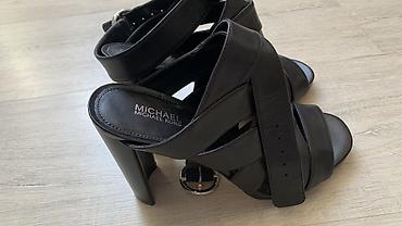 очки rayban meta: Босоножки, 35.5, 36, Michael Kors, Б/у, цвет - Черный, Самовывоз — 2