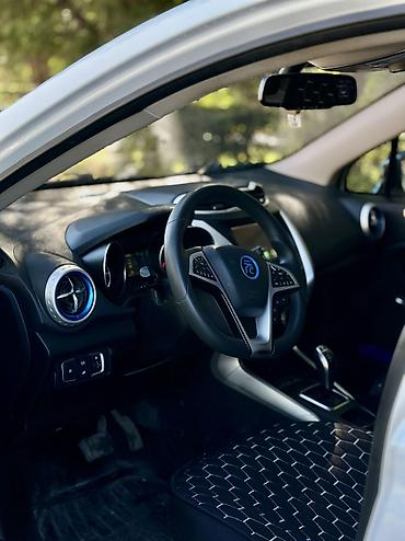 BYD: BYD Yuan: 2019 г., 0.1 л, Вариатор, Электромобиль, Кроссовер — 7