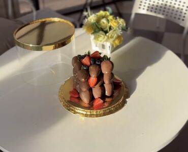 Кондитерские изделия, сладости: Клубника в шоколаде | Ош 6 штук 500 сом 9 штук 765 сом 10 штук 800 — 11