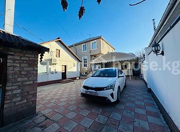 Долгосрочная аренда домов: 300 м², 6 комнат, Амбарная, Парковка, Балкон застеклен — 1