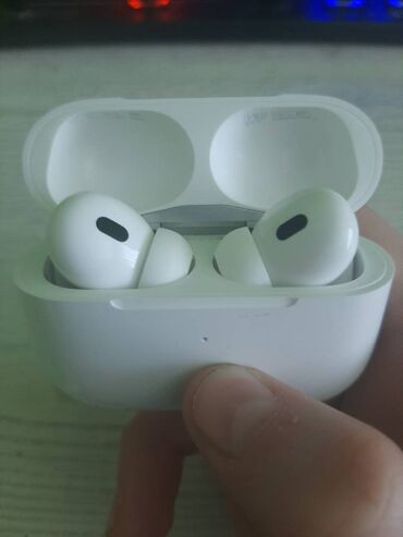 bluetooth slusalice preporuka: Prodajem originalne Apple AirPods Pro bežične slušalice. Slušalice su