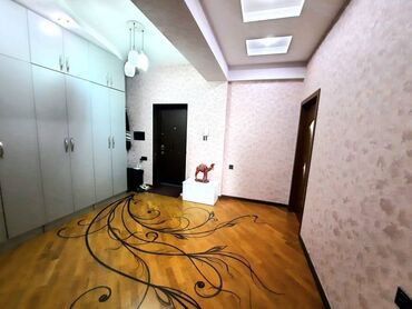 Uzunmüddətli kirayə mənzillər: Həzi Aslanov metrosuna yaxin Qədir Məmmədov kucesində 13 mertebeli — 11