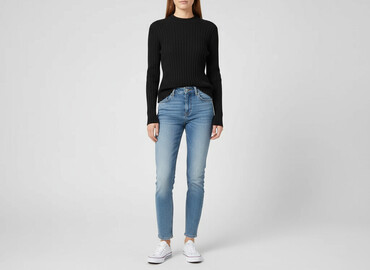 Swetry: Sweter damski, rozmiar L