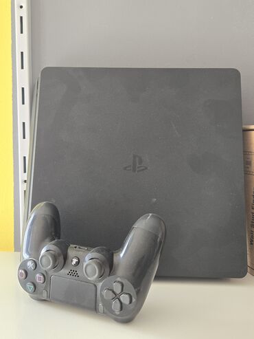 пс 3 супер слим: PlayStation 4 Slim + DualShock 4 gamepad Xüsusiyyətlər: - PS4 Slim