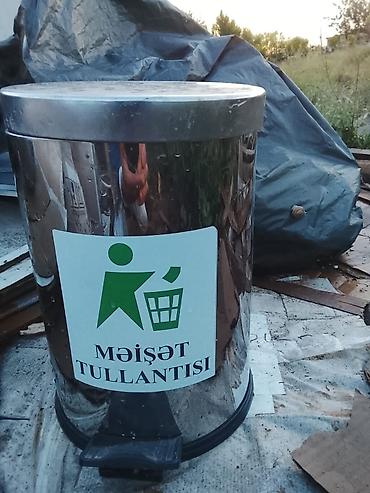 qızıl qabları: Paslanmayan poladdan hazırlanmış “Məişət tullantısı” pedallı zibil — 1