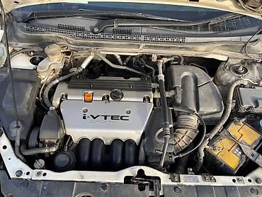 Honda: Honda Stream: 2002 г., 2 л, Типтроник, Бензин, Минивэн — 5