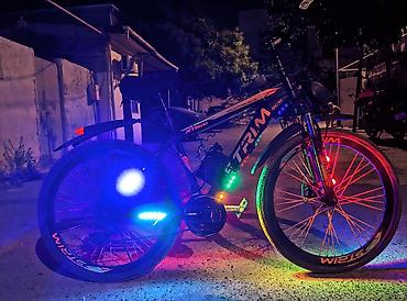 Velosipedlər: STRIM X1 9600 dağ velosipedi – gecə sürüşləri üçün tam işıqlandırma — 4