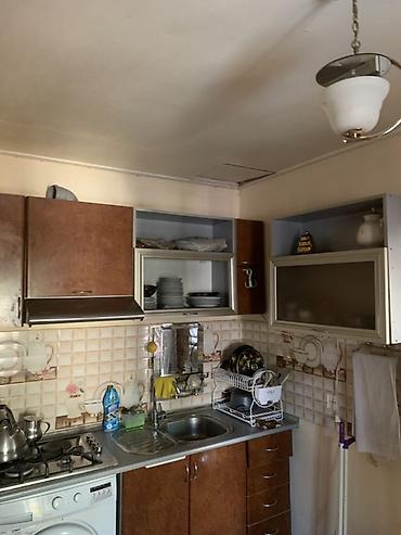 Həyət evləri və villaların satışı: 3 otaqlı, 70 kv. m, Orta təmir — 15