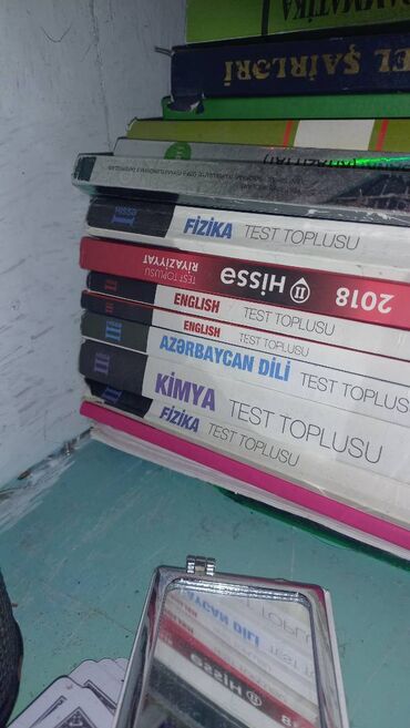 ingilis dili test banki 1 ci hisse cavablari 2001: İkinci və 1ci hissə birlikdə 2 manat tək tək 1 manat. İnşaatçılar