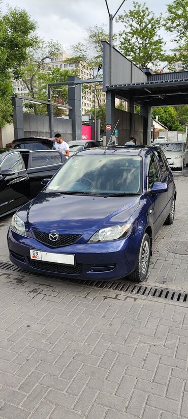 продаю демио: Mazda Demio: 2003 г., 1.3 л, Автомат, Бензин, Хэтчбэк