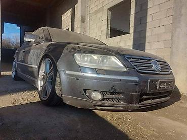 navoj: KOMPETAN AUTO U DELOVIMA ZA VOLKSWAGEN PHAETON OD 2002. DO 2009. GOD — 2