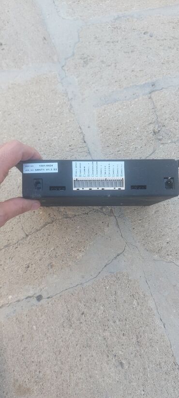 avto monitor: Siqnal apatati kohnelerden idyal veziyetde tekce blokudu ici yazilib