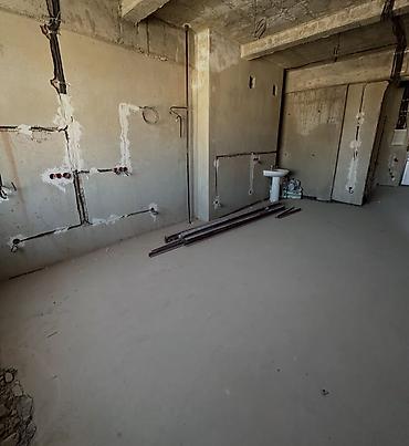 Студия, 63 м², 12 мкр Элитка, 10 этаж, ПСО (под самоотделку)