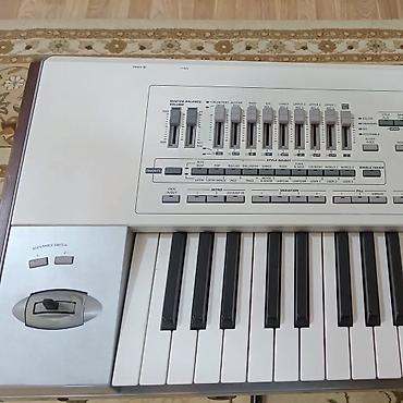 Sintezatorlar: Sintezator, Korg — 7